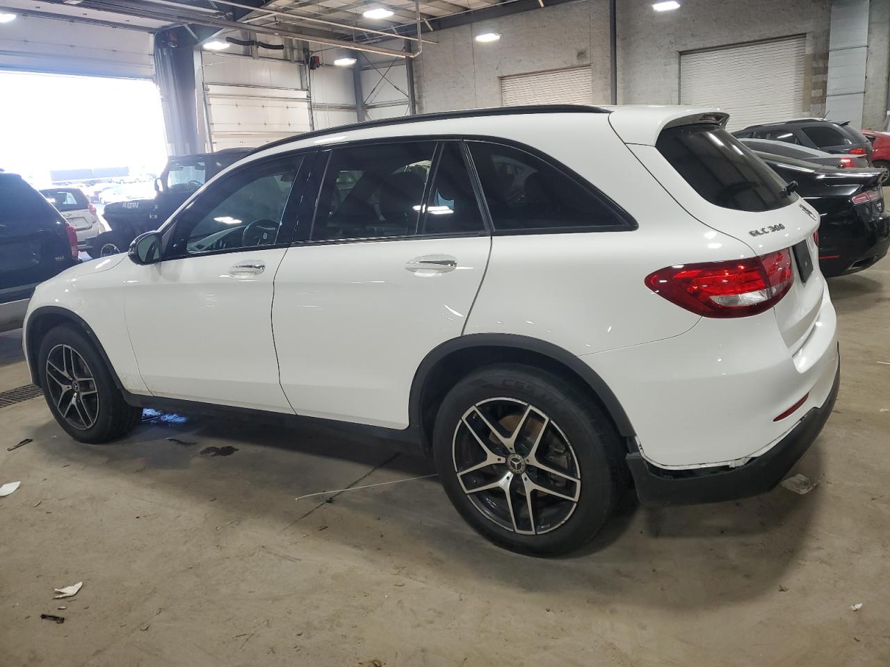 2019 Mercedes-Benz GLC - Image 2