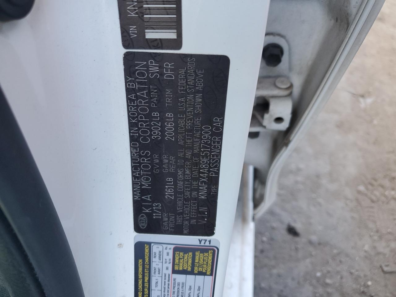 2014 Kia Forte - Image 12