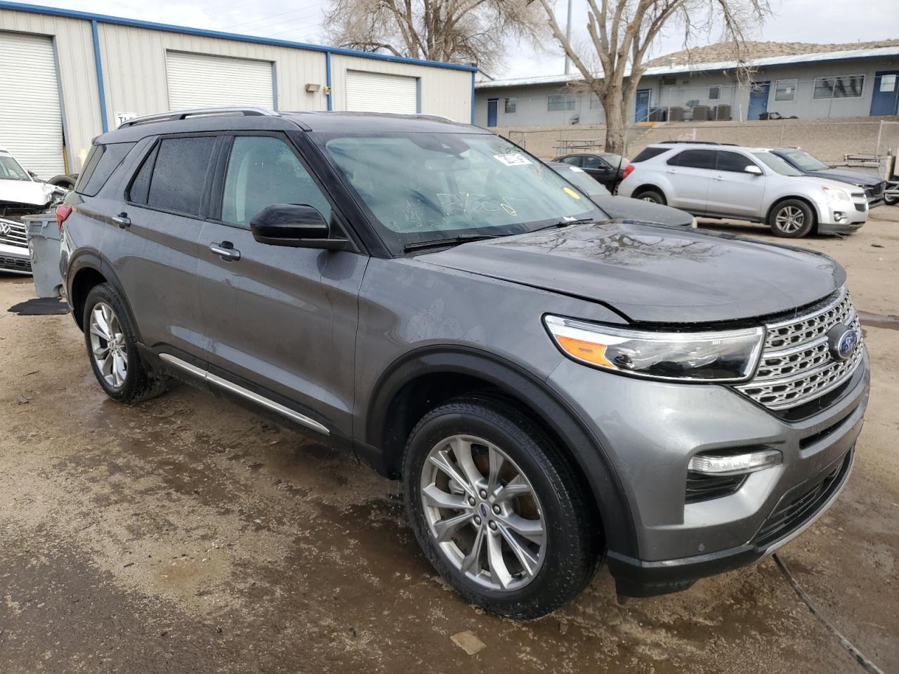 2023 Ford Explorer - Image 4