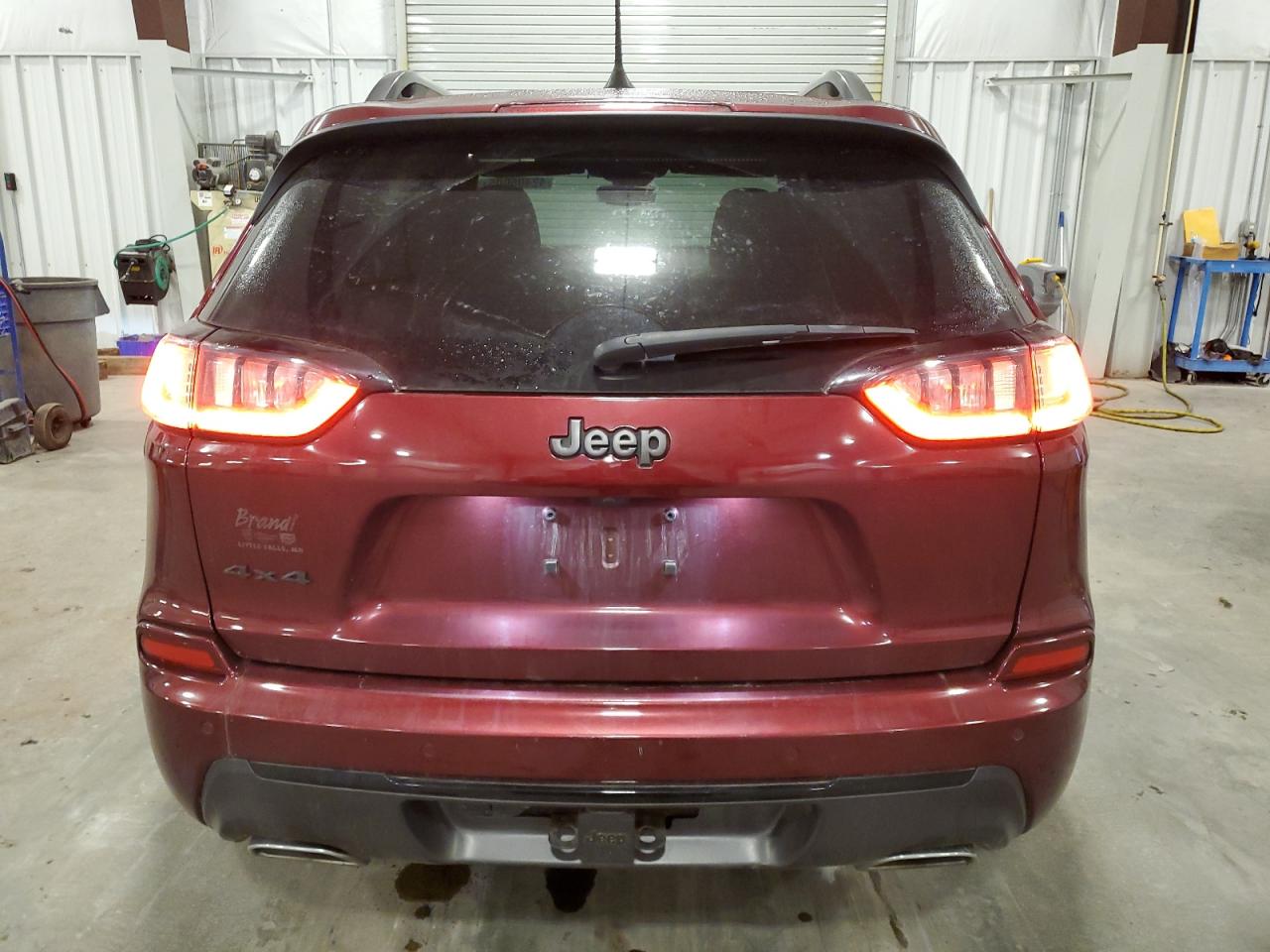 2019 Jeep Grand Cherokee - Image 6