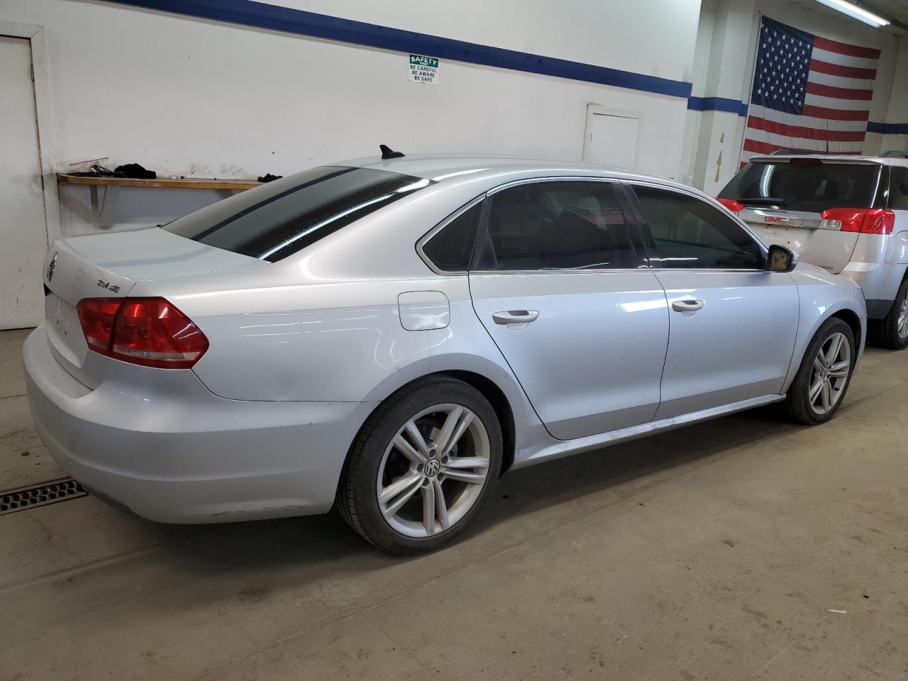 VIN 1VWBN7A3XEC120550 2014 VOLKSWAGEN PASSAT no.3