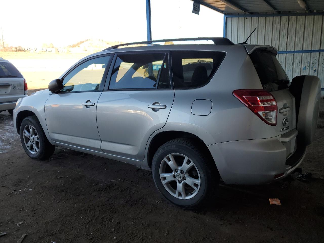 2012 Toyota RAV 4 - Image 2