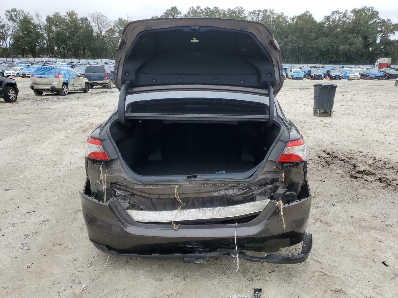 2018 Toyota Camry - Image 6