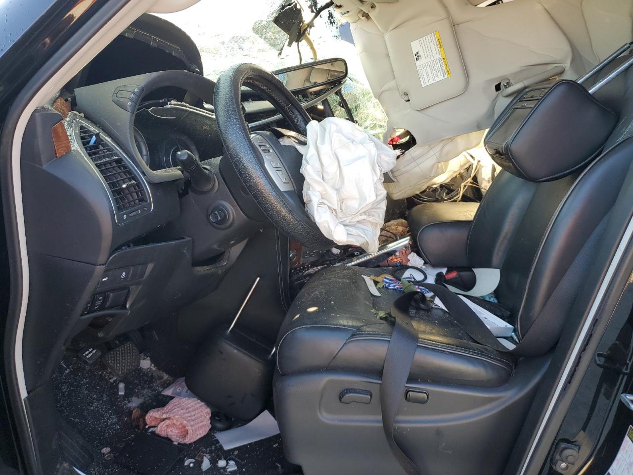 2018 Infiniti QX80 - Image 7
