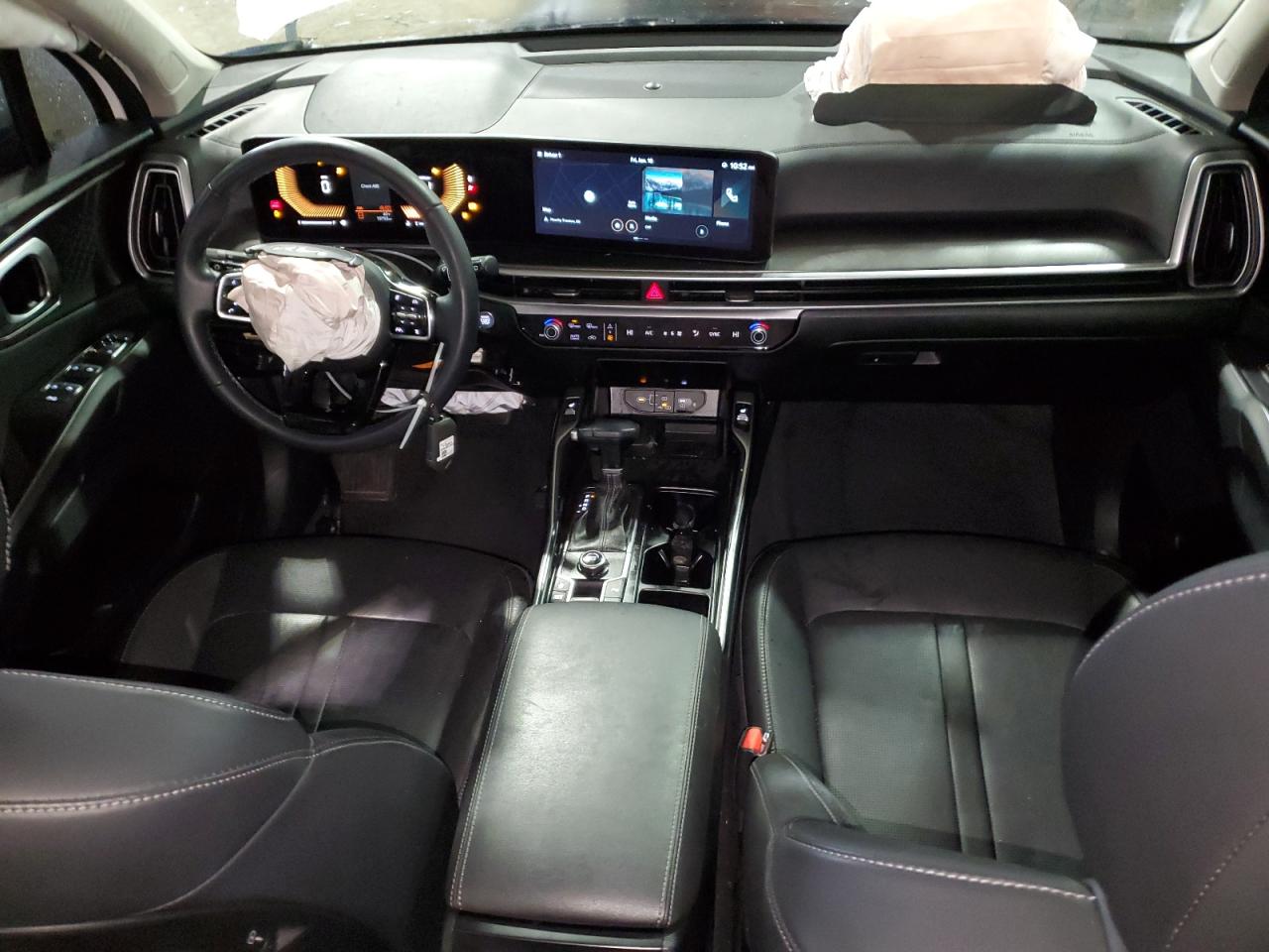 2024 Kia Sorento - Image 8