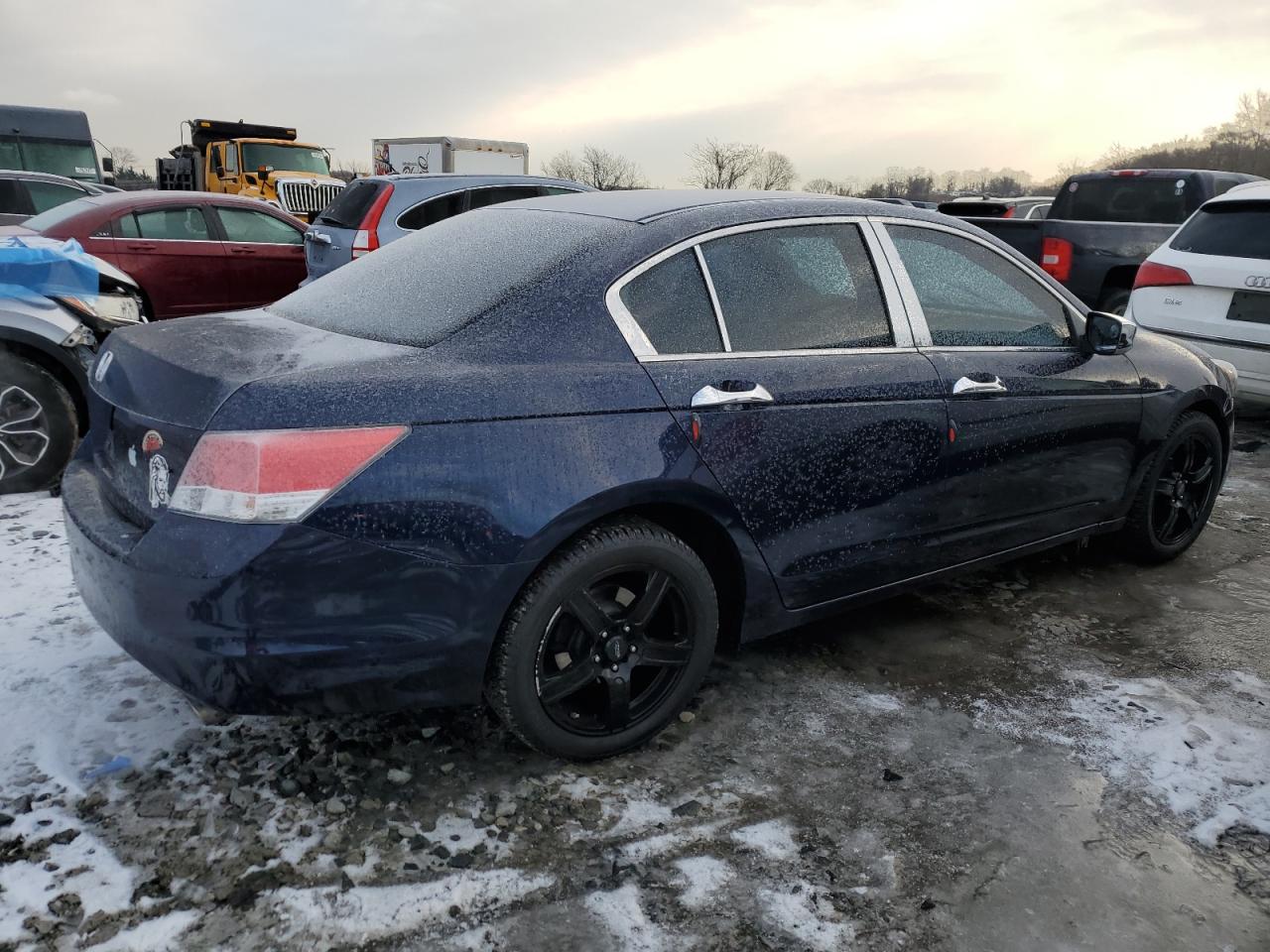 2010 Honda Accord - Image 3