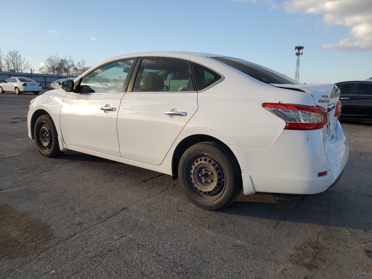 2015 Nissan Sentra - Image 2