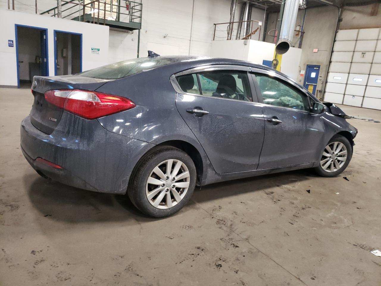 2015 Kia Forte - Image 3