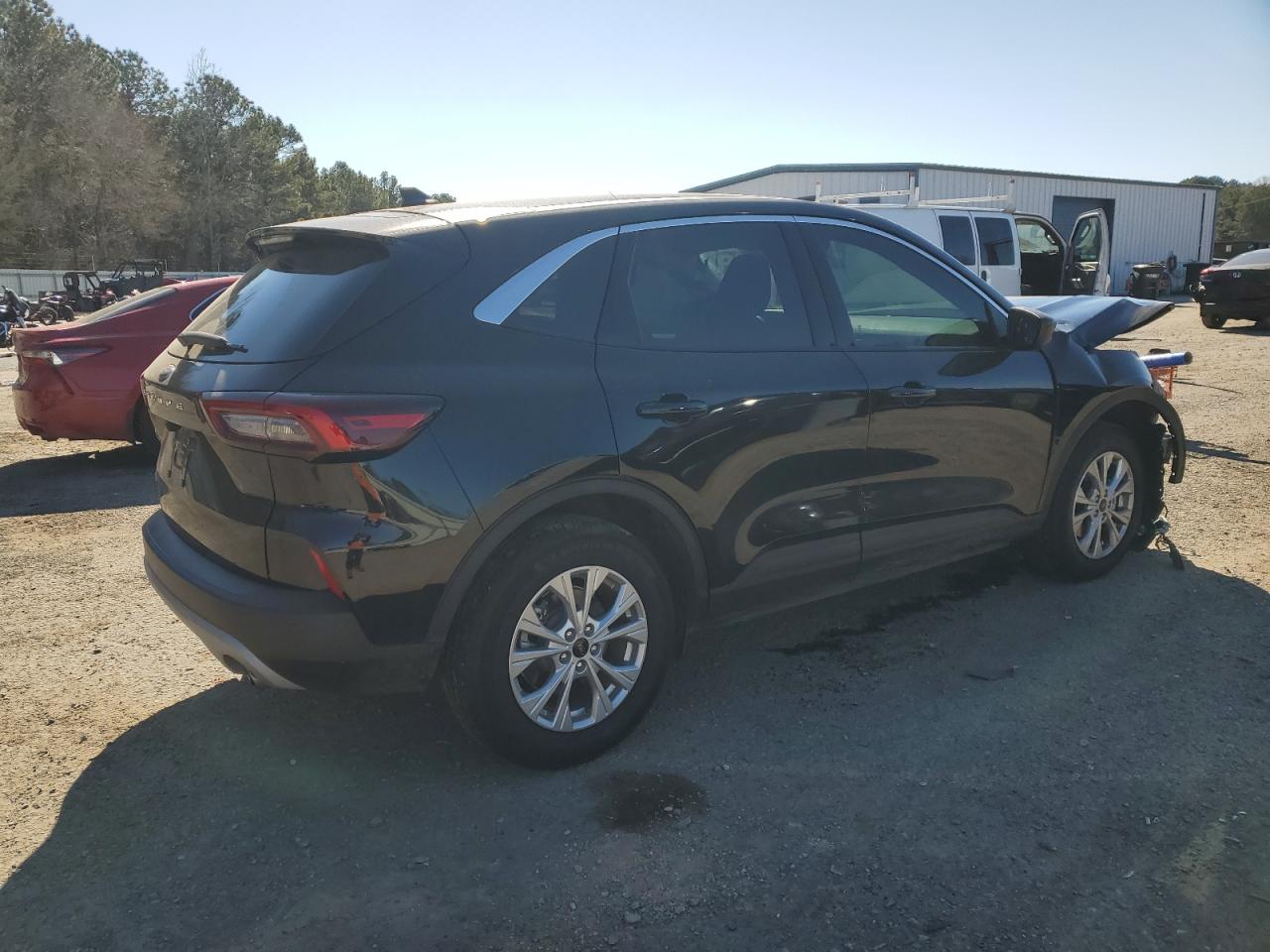 2023 Ford Escape - Image 3