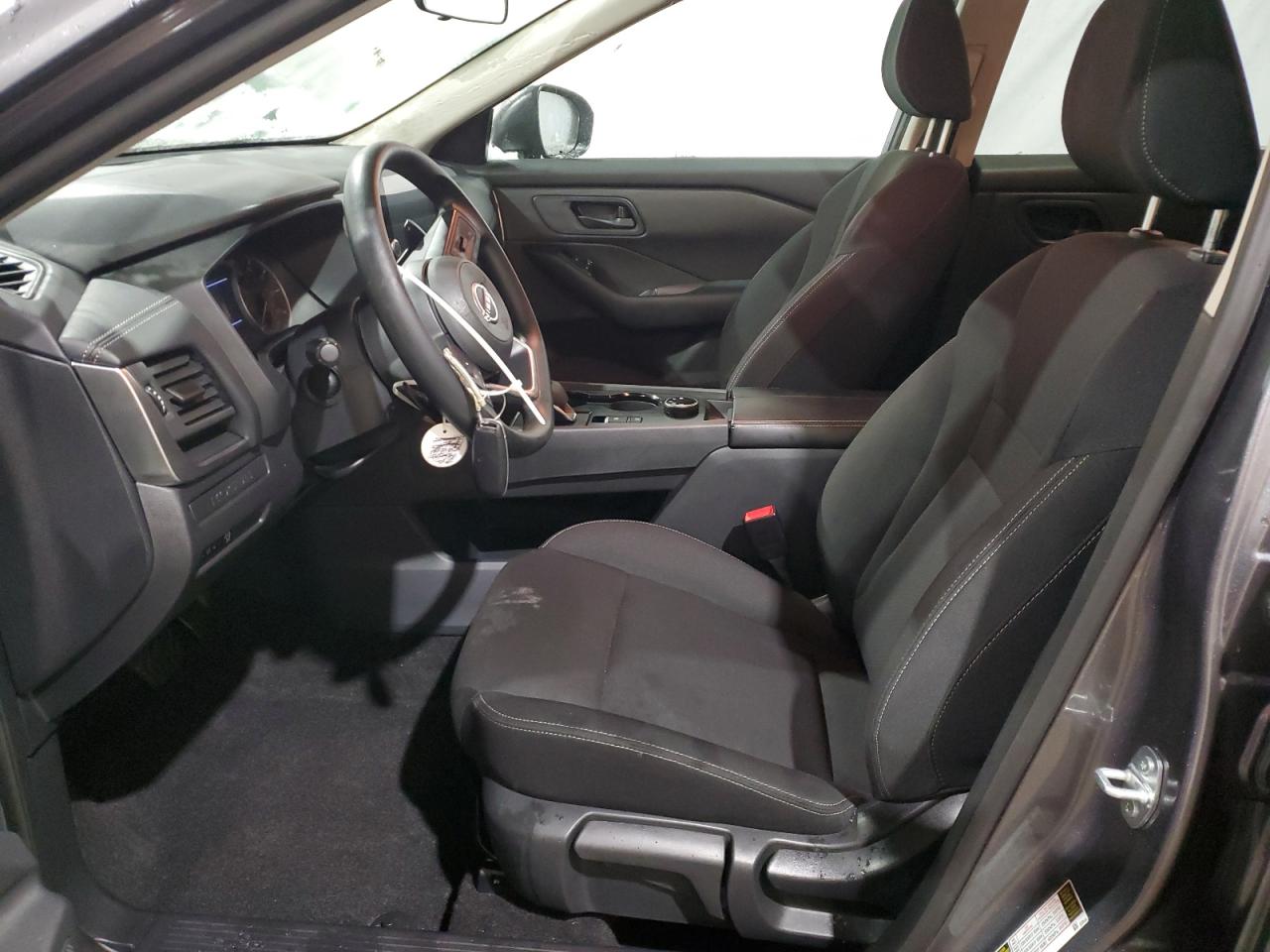 2024 Nissan Rogue - Image 7