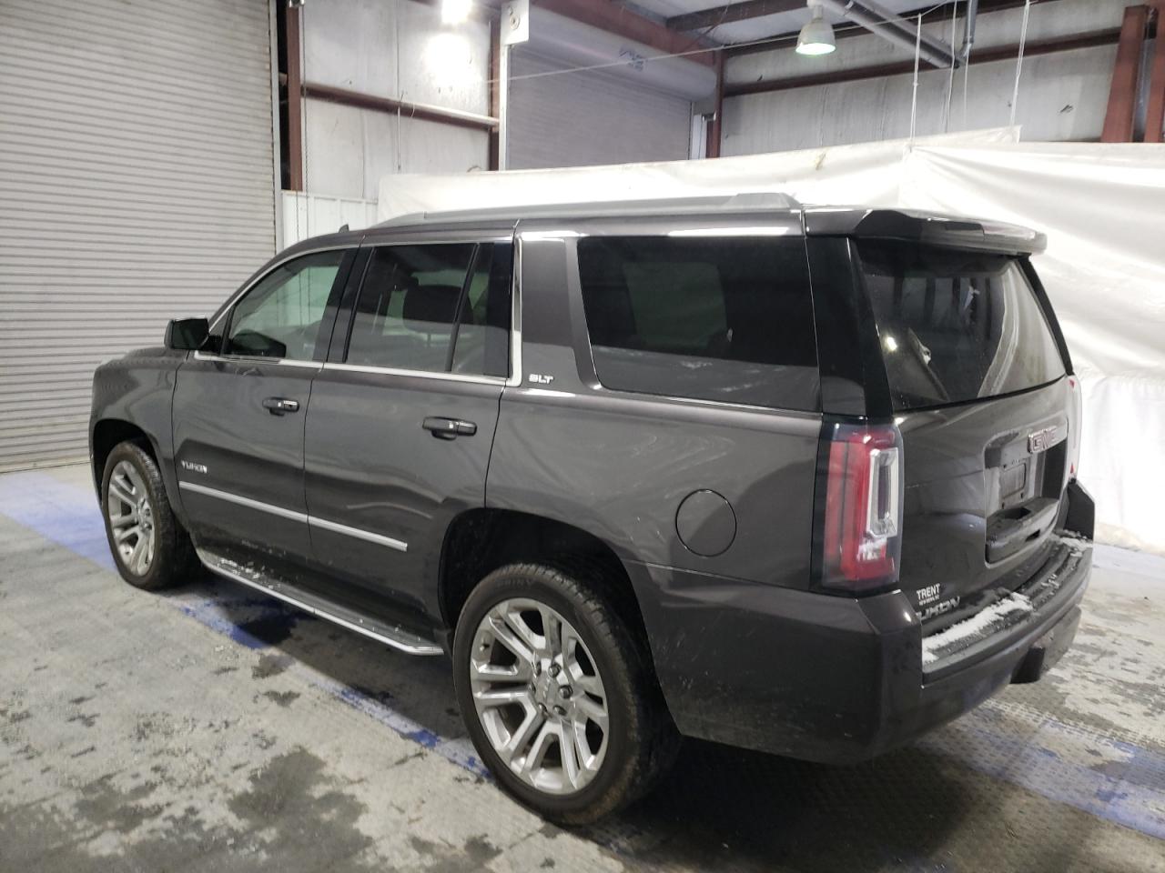 2018 GMC Yukon - Image 2