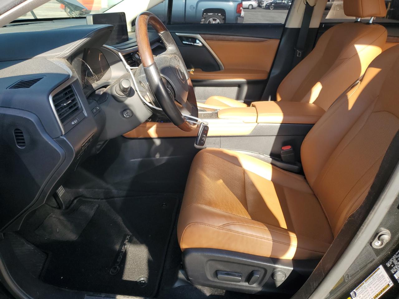 2022 Lexus RX - Image 7