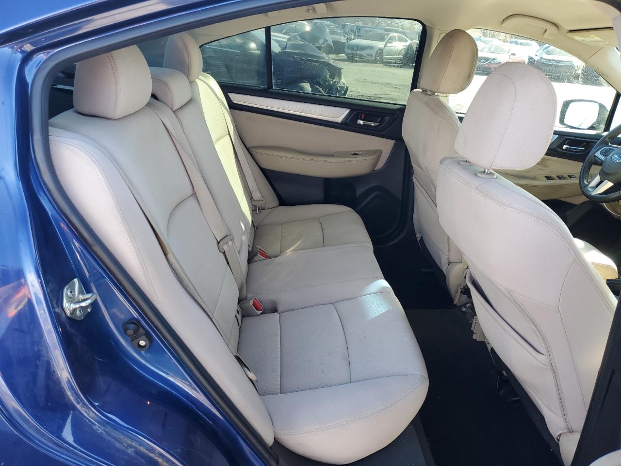 2016 Subaru Legacy - Image 10