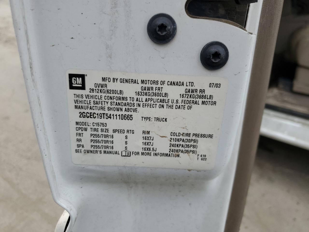 2004 Chevrolet Silverado - Image 12