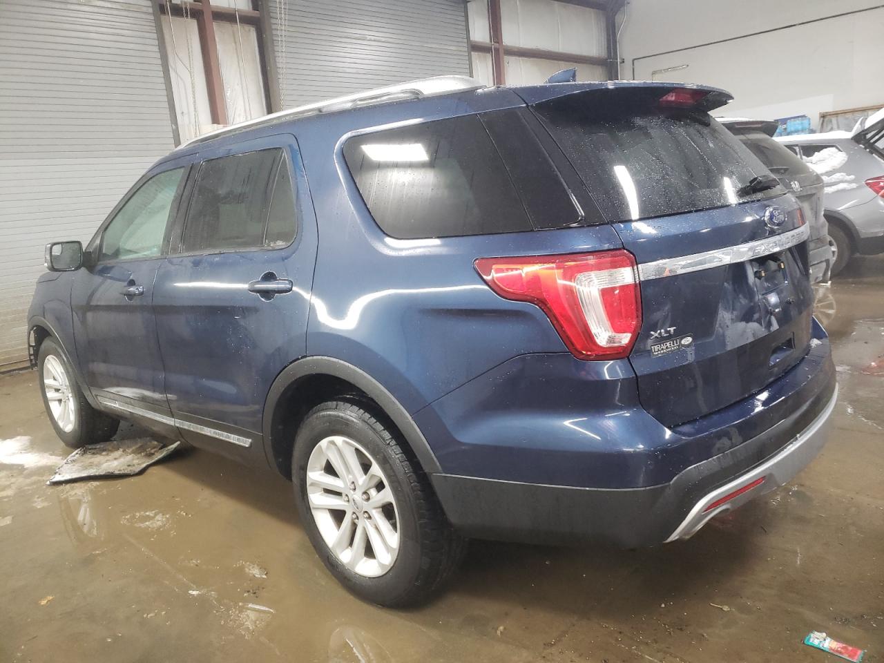 2016 Ford Explorer - Image 2