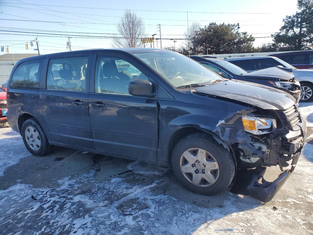 2010 Dodge Caravan - Image 4