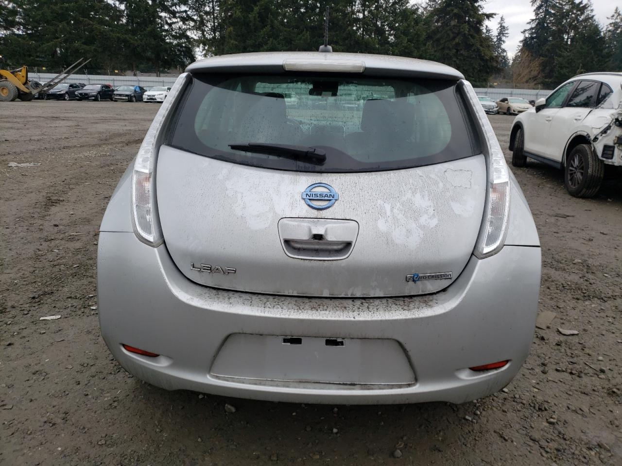 2015 Nissan Leaf - Image 6