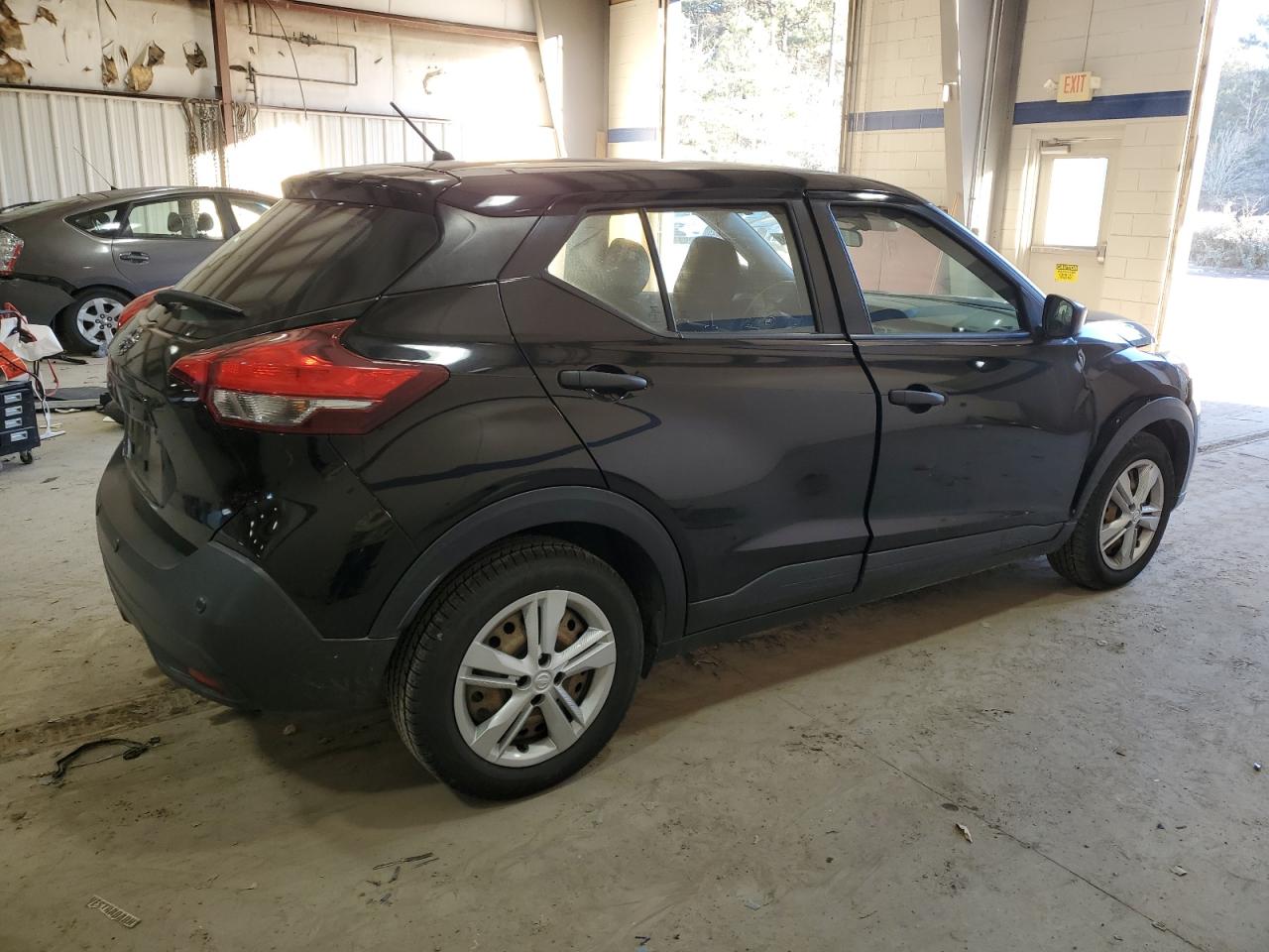 2020 Nissan Kicks - Image 3