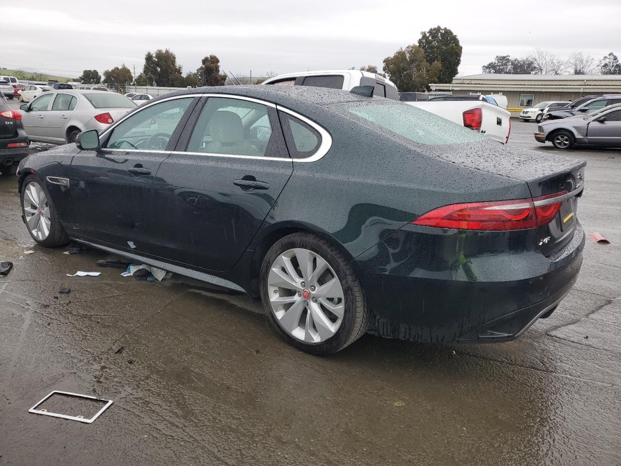 2022 Jaguar XF - Image 2