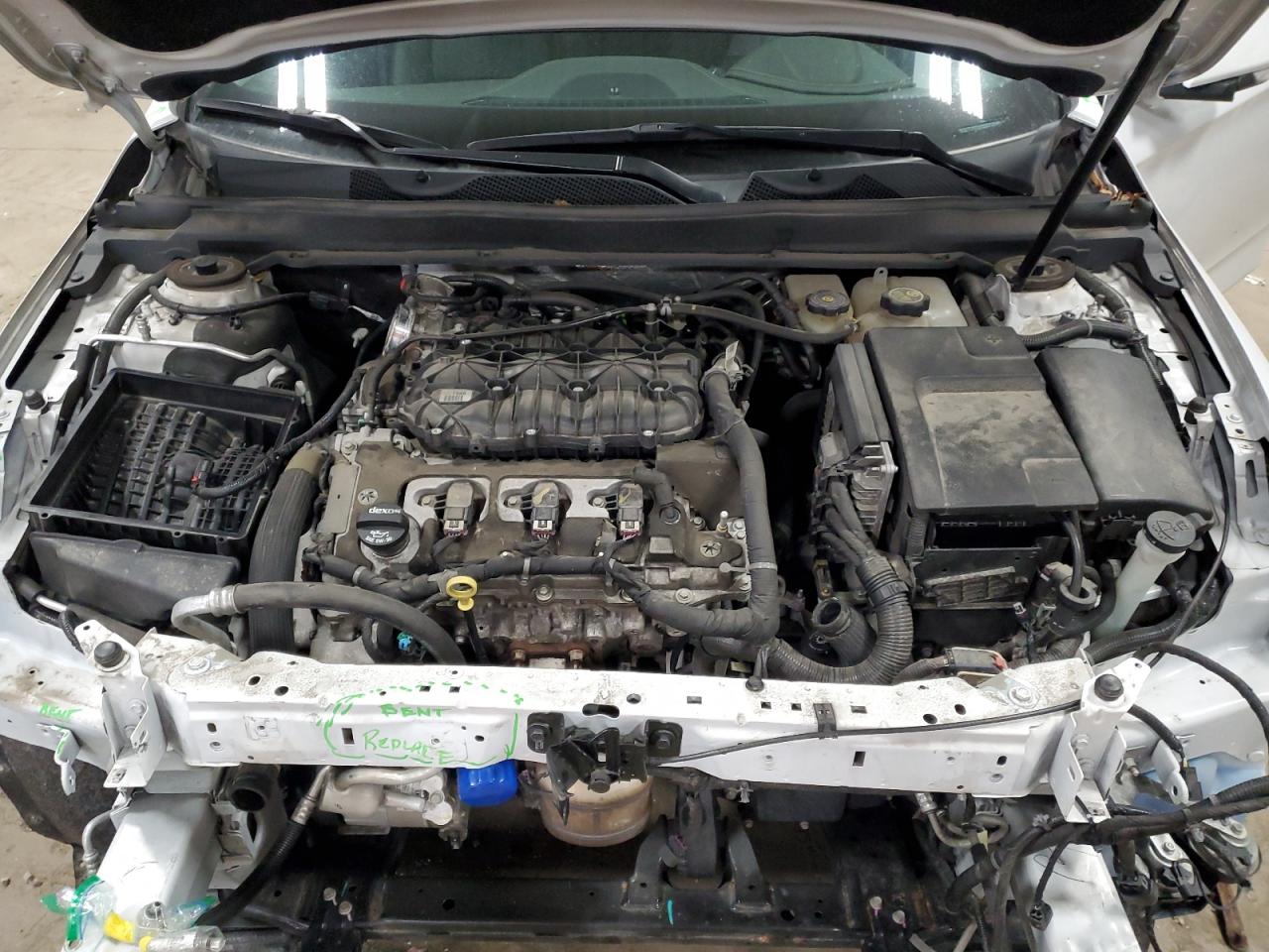 2014 Chevrolet Impala - Image 11