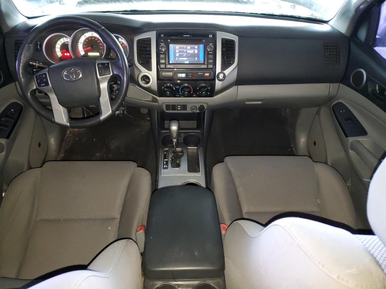 2013 Toyota Tacoma - Image 8