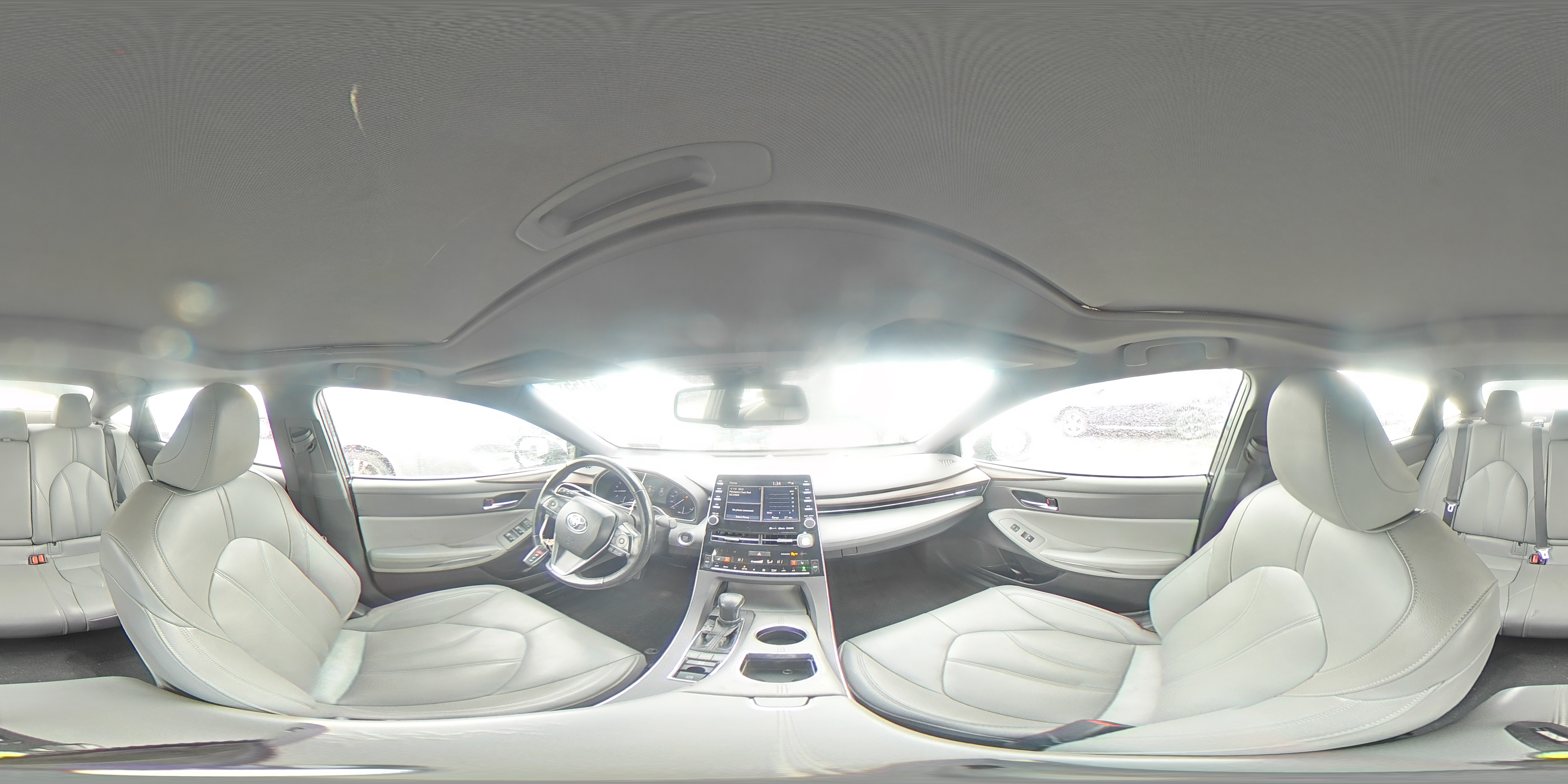 2020 Toyota Avalon - Image 12