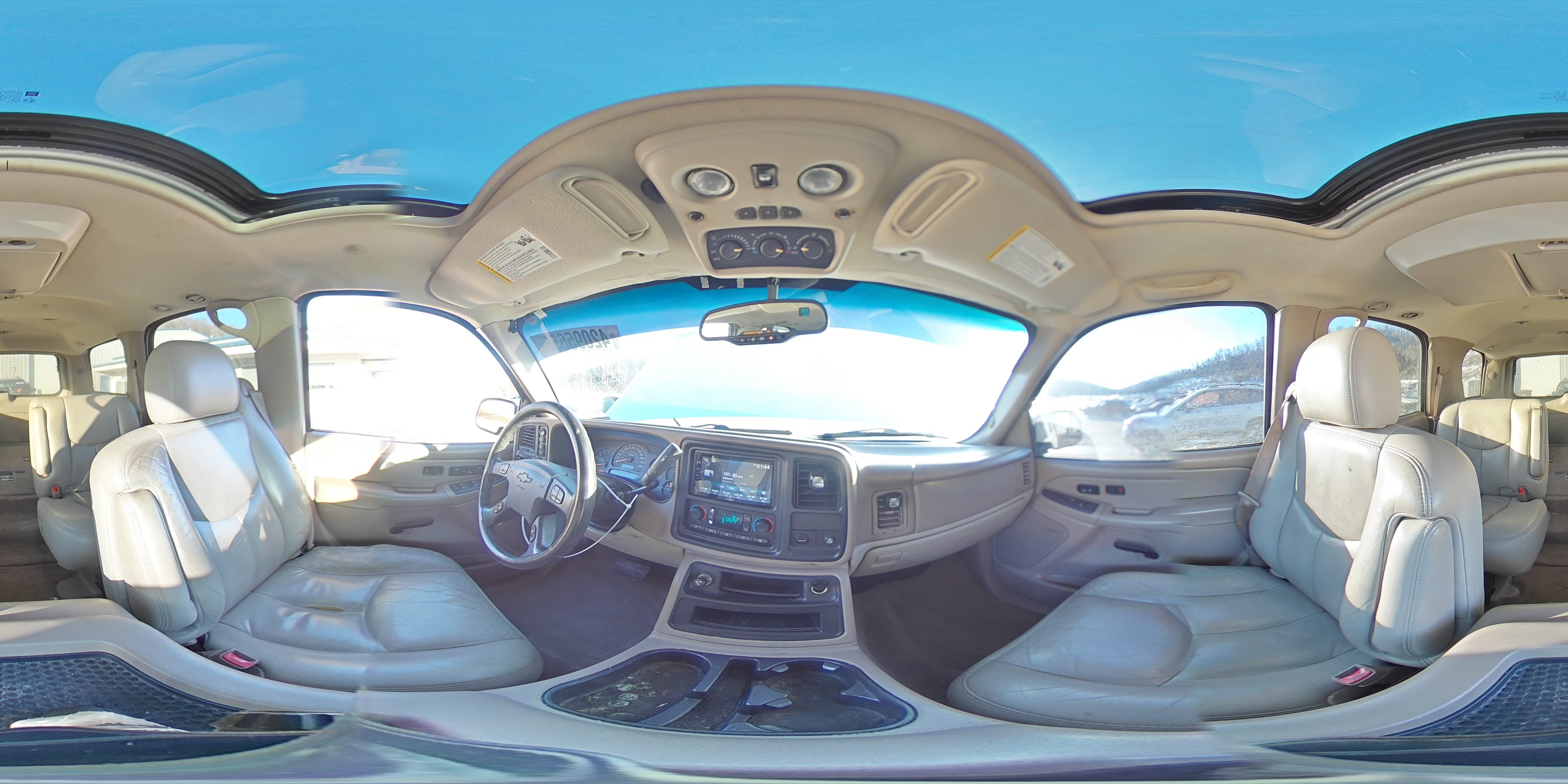 2005 Chevrolet Tahoe - Image 14