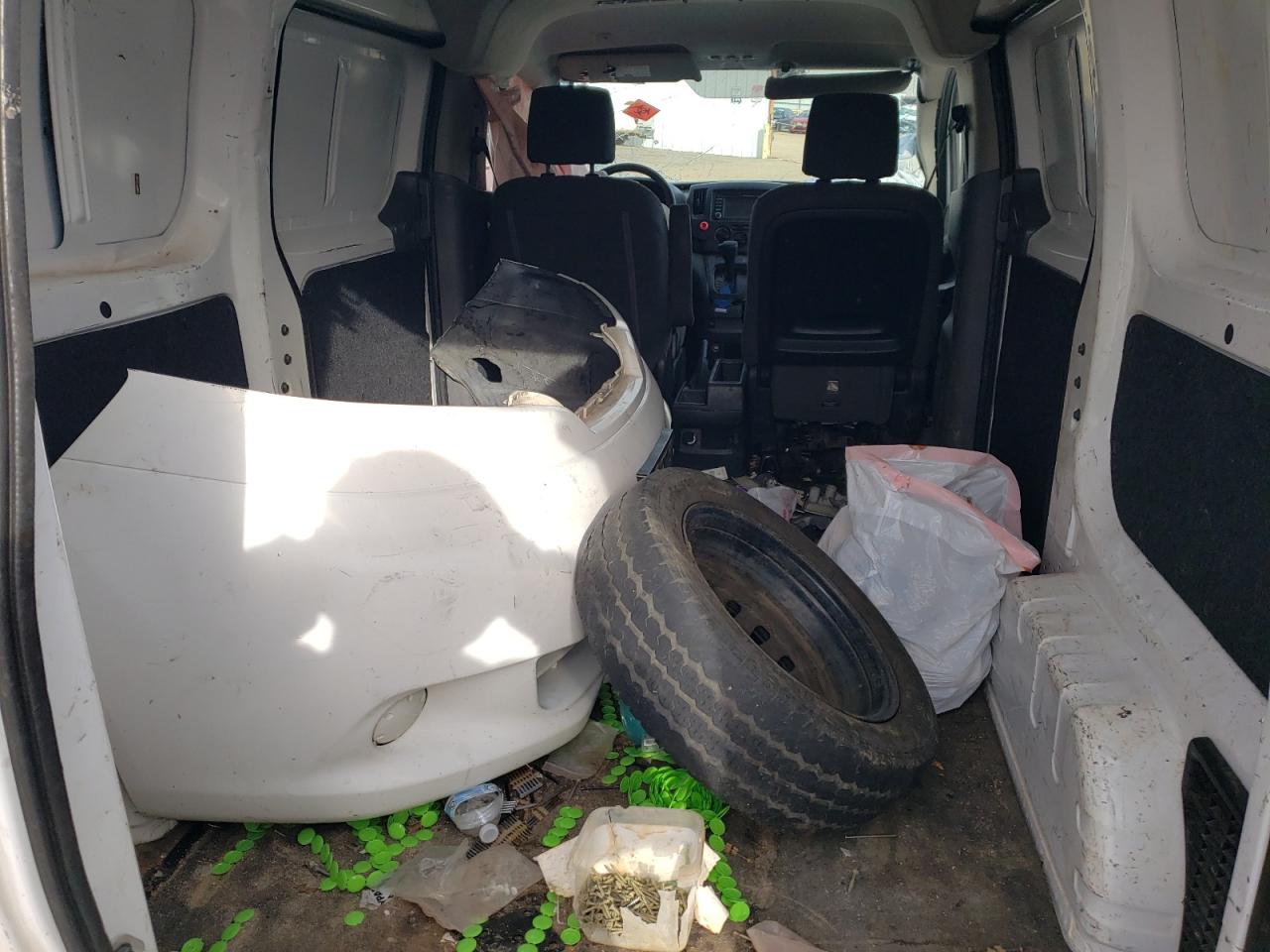2018 Nissan NV - Image 10
