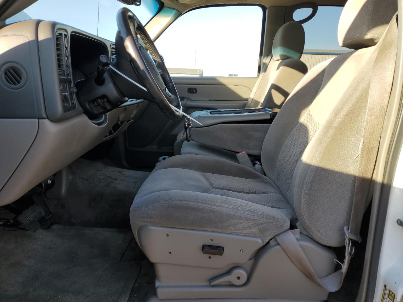 2005 Chevrolet Tahoe - Image 7