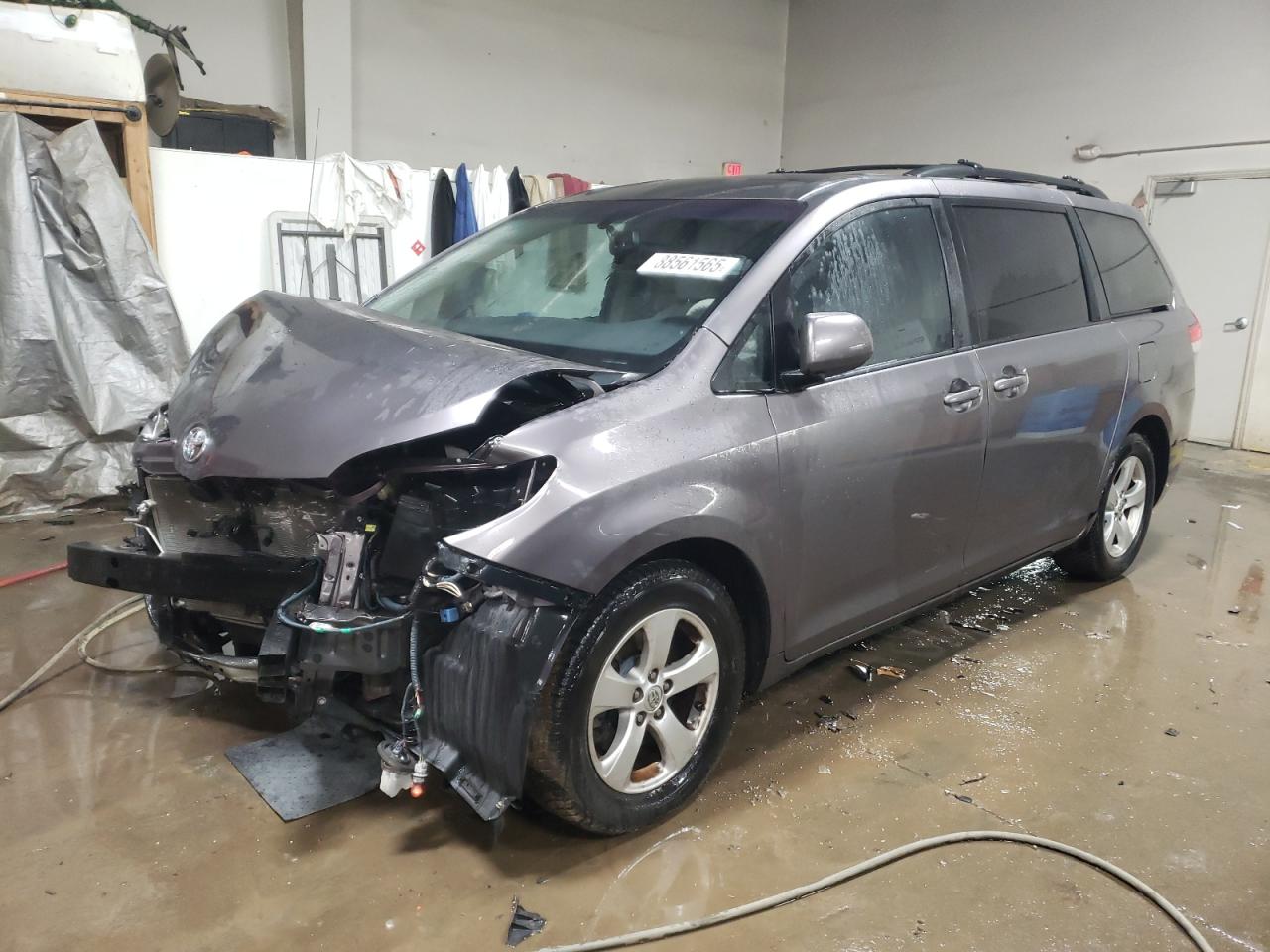 2012 Toyota Sienna - Image 1