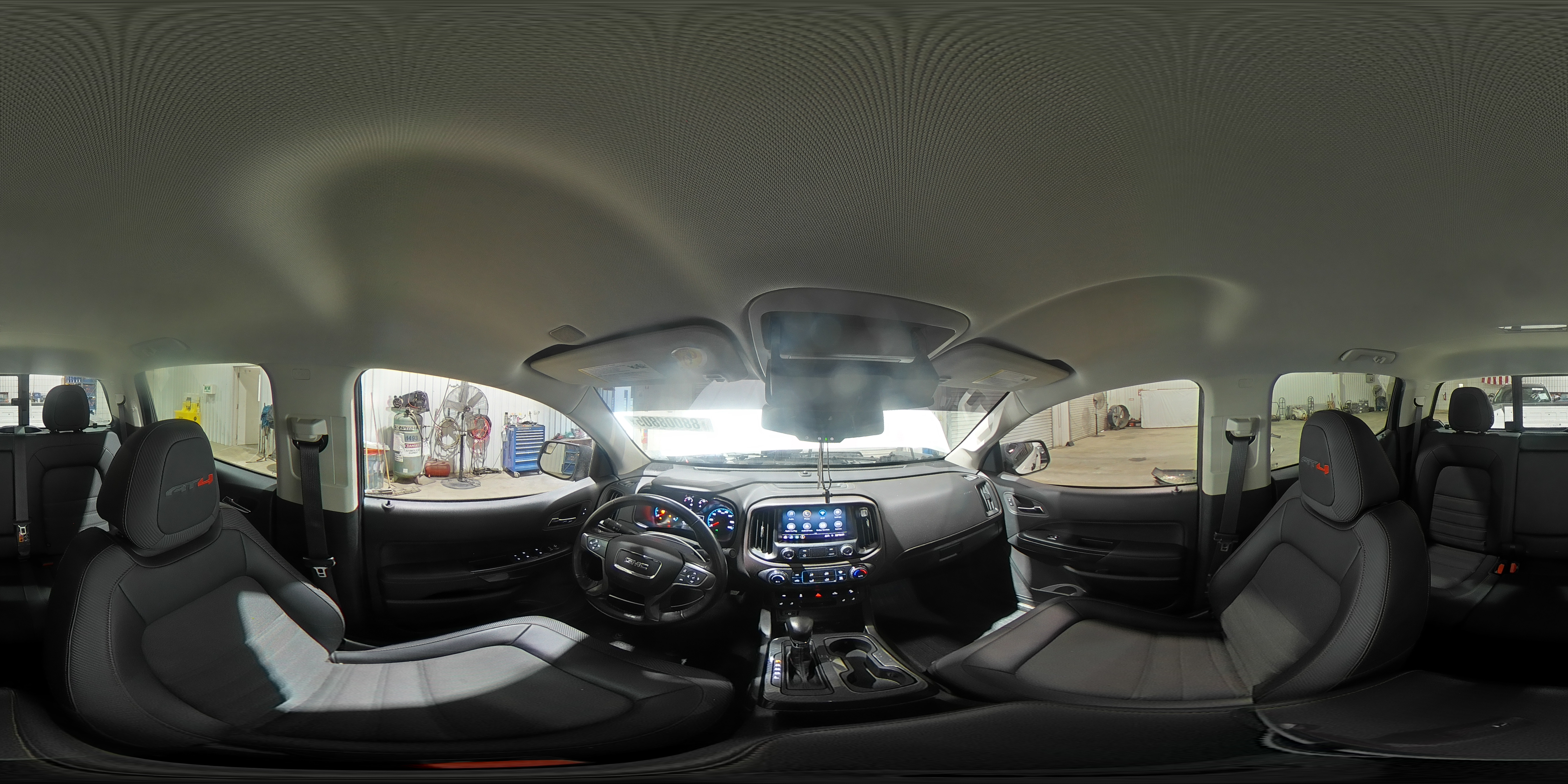 2022 GMC Canyon - Image 13