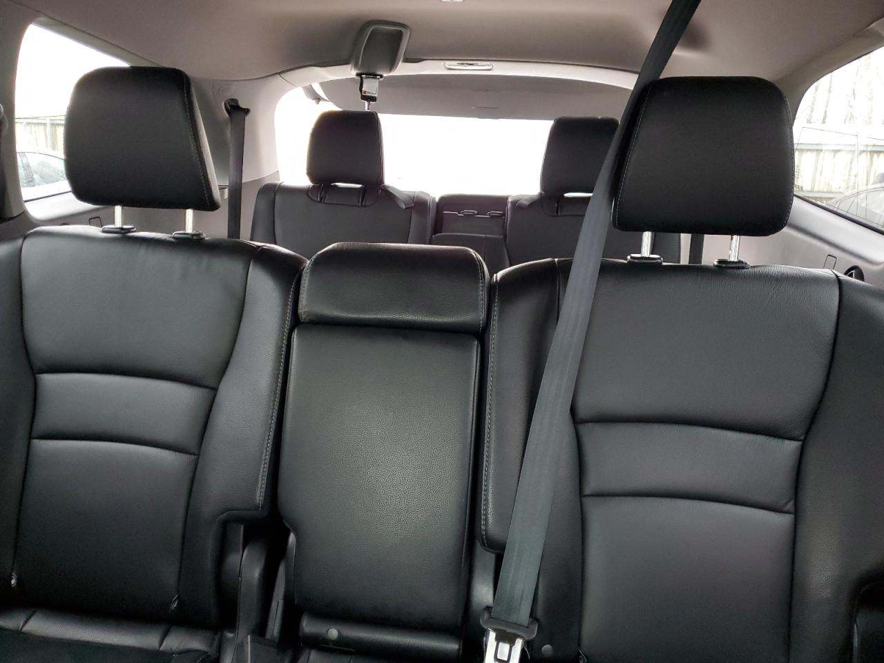 2017 Honda Pilot - Image 10