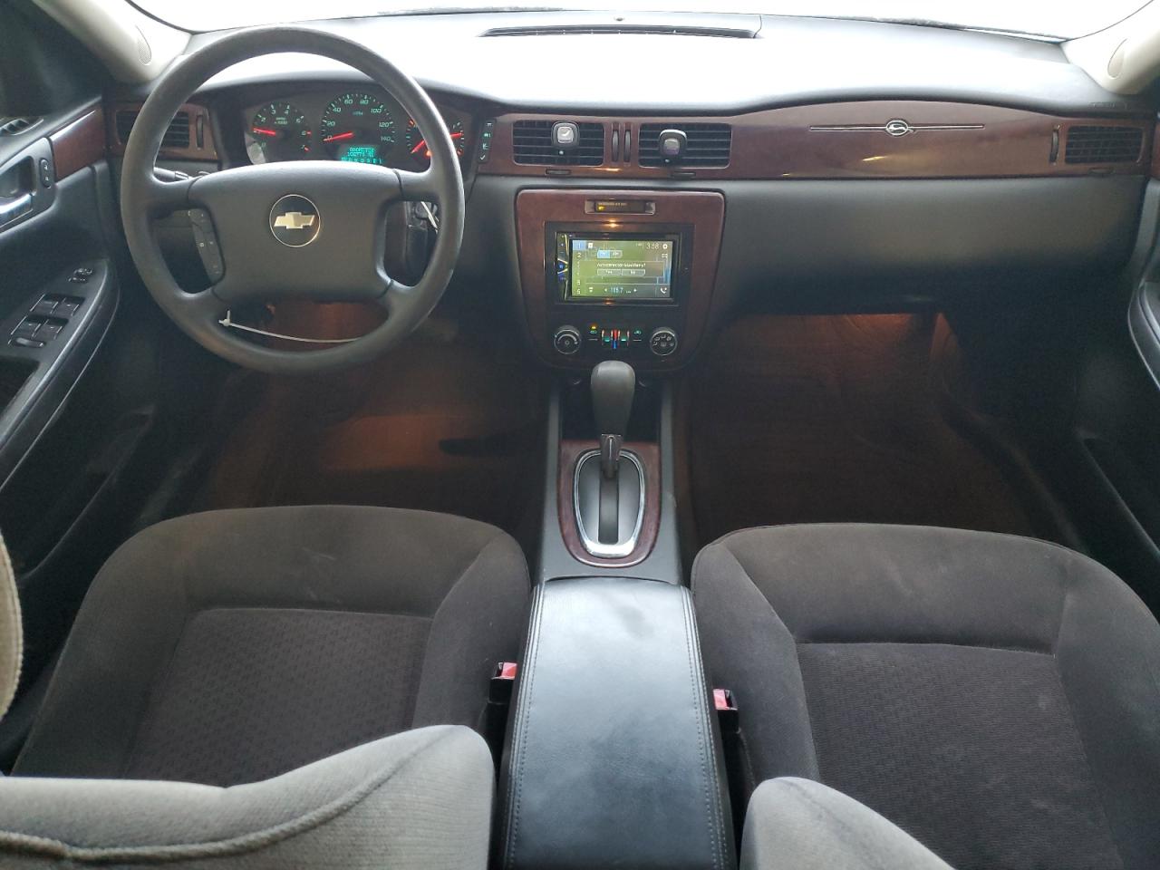 2010 Chevrolet Impala - Image 8