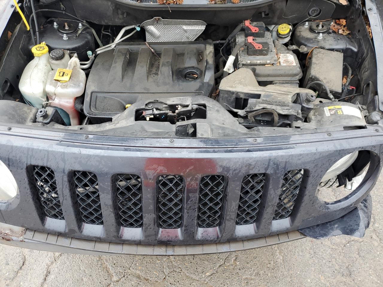 2015 Jeep Liberty (Patriot) - Image 11