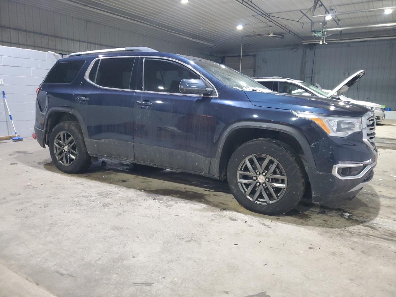 2017 GMC Acadia - Image 4