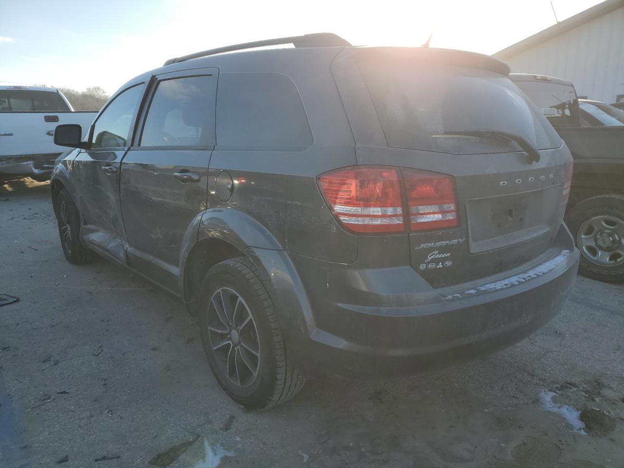 2017 Dodge Journey - Image 2