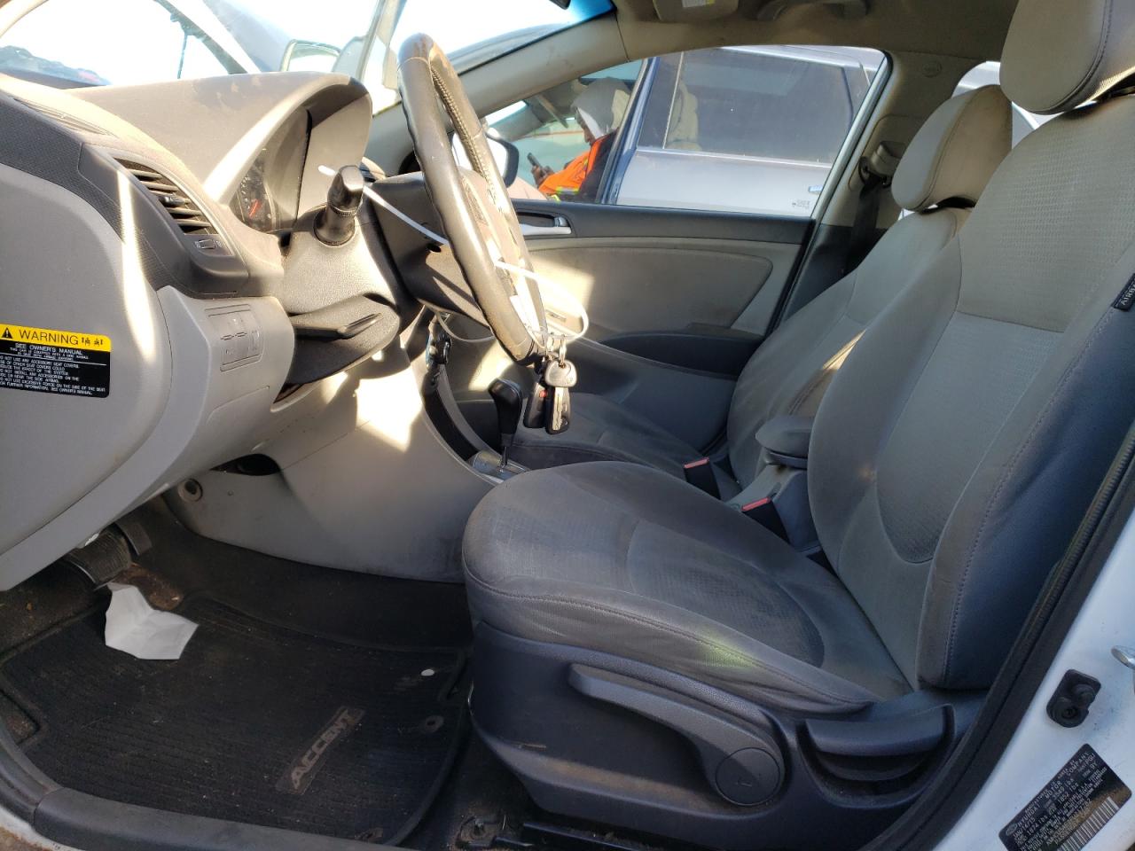 2015 Hyundai Accent Gls VIN: KMHCU5AE2FU217782 Lot: 41446935