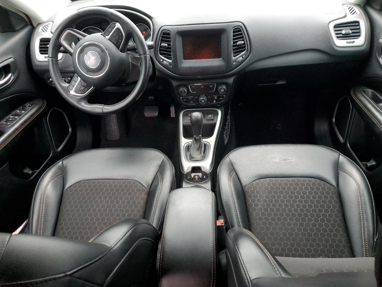 2019 Jeep Compass - Image 8