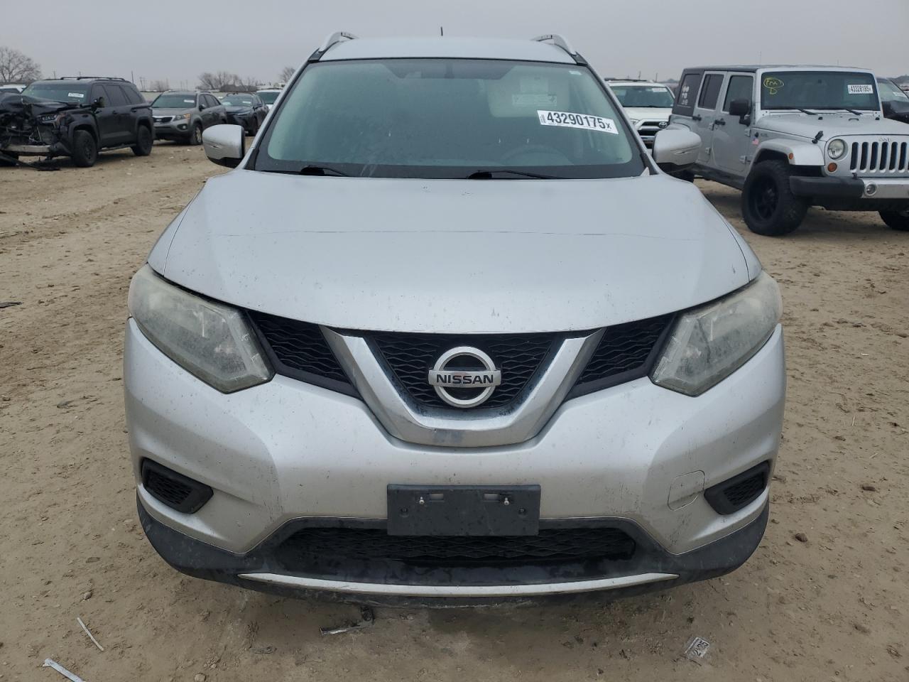 2015 Nissan Rogue - Image 5