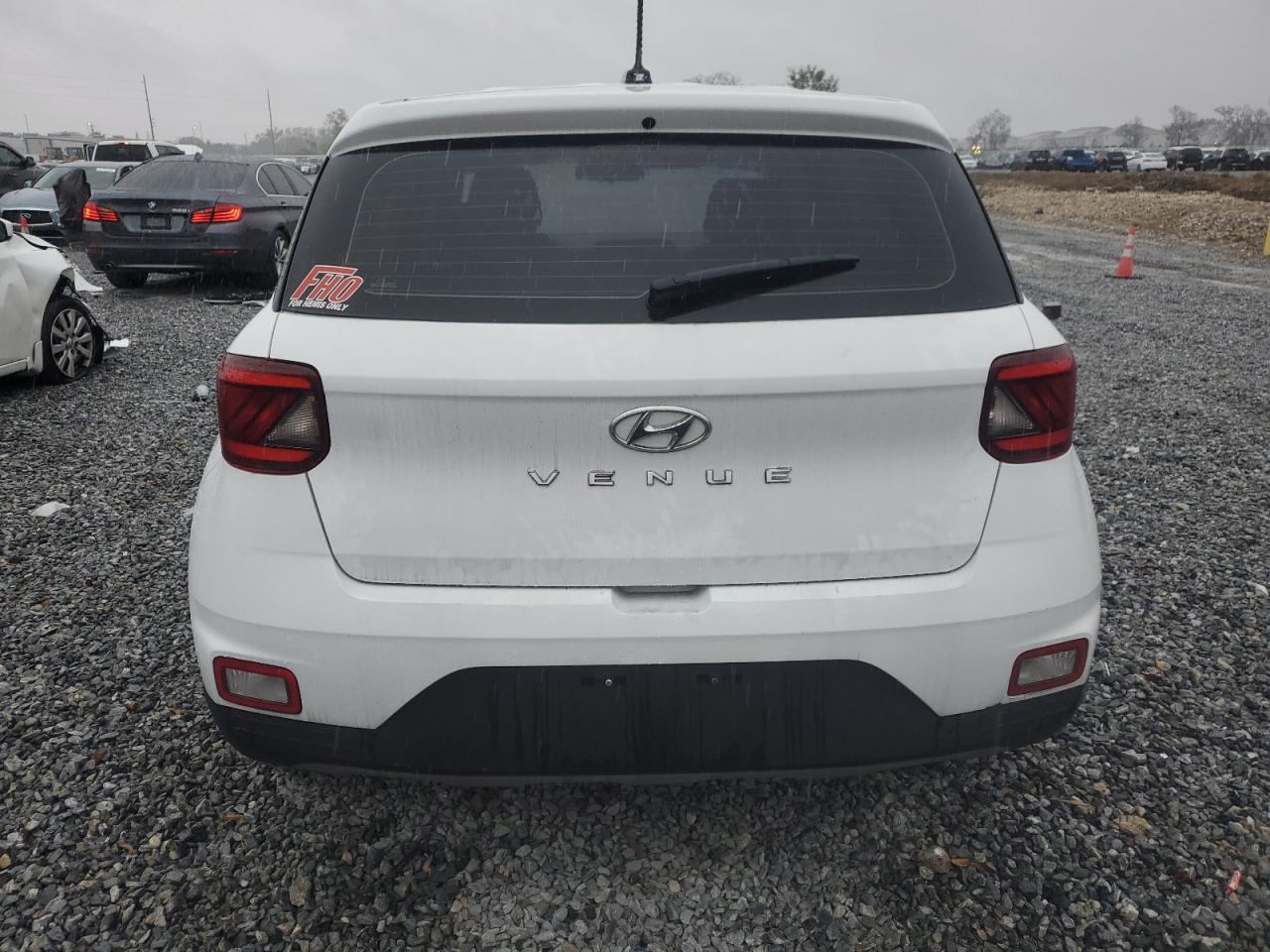 2023 Hyundai Venue - Image 6