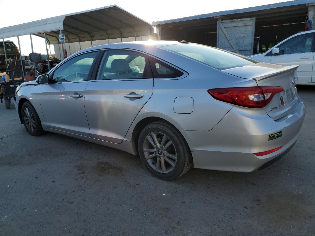 2015 Hyundai Sonata - Image 2