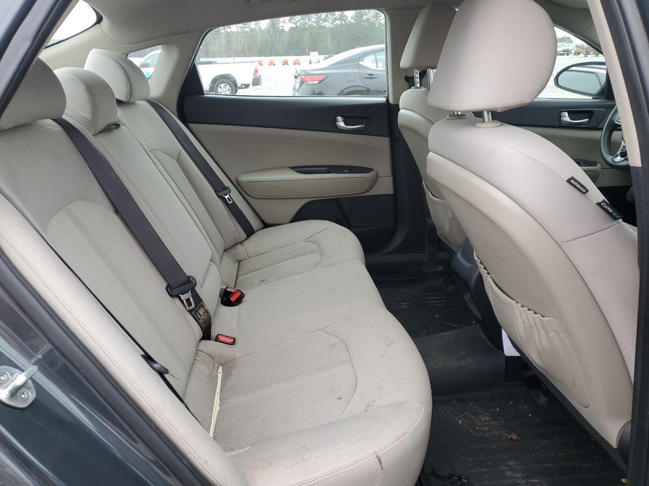 2016 Kia Optima - Image 10