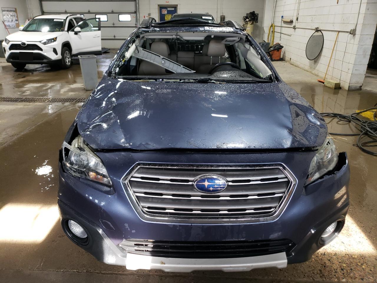 2015 Subaru Outback - Image 5