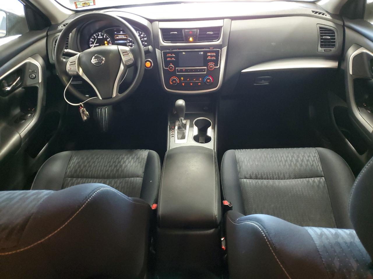 2018 Nissan Altima - Image 8
