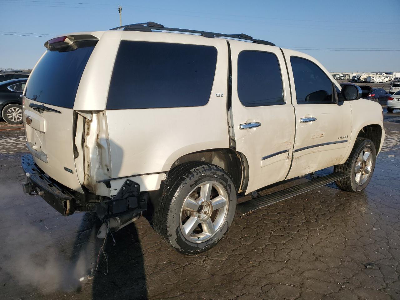 2012 Chevrolet Tahoe - Image 3