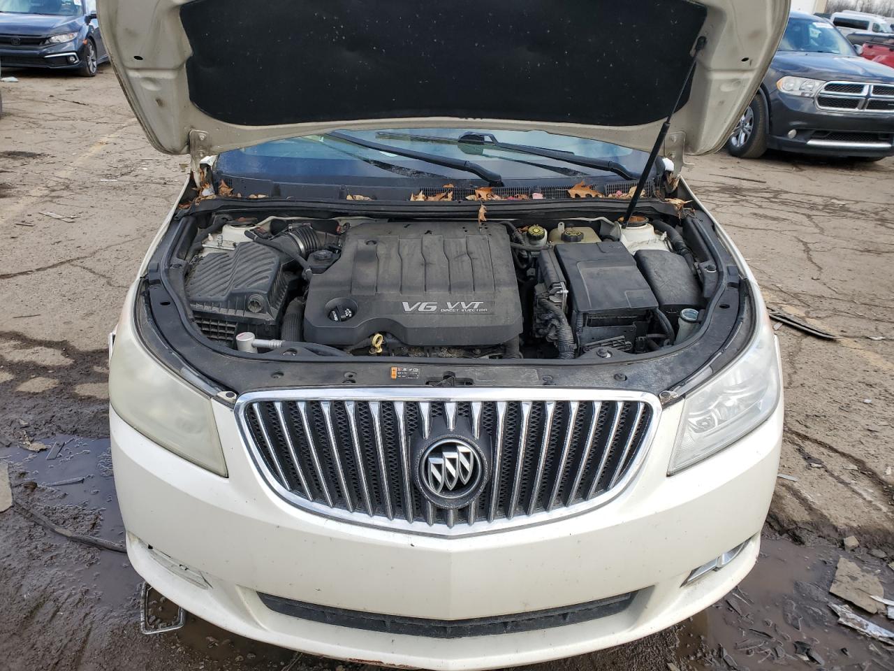 2013 Buick LaCrosse - Image 11