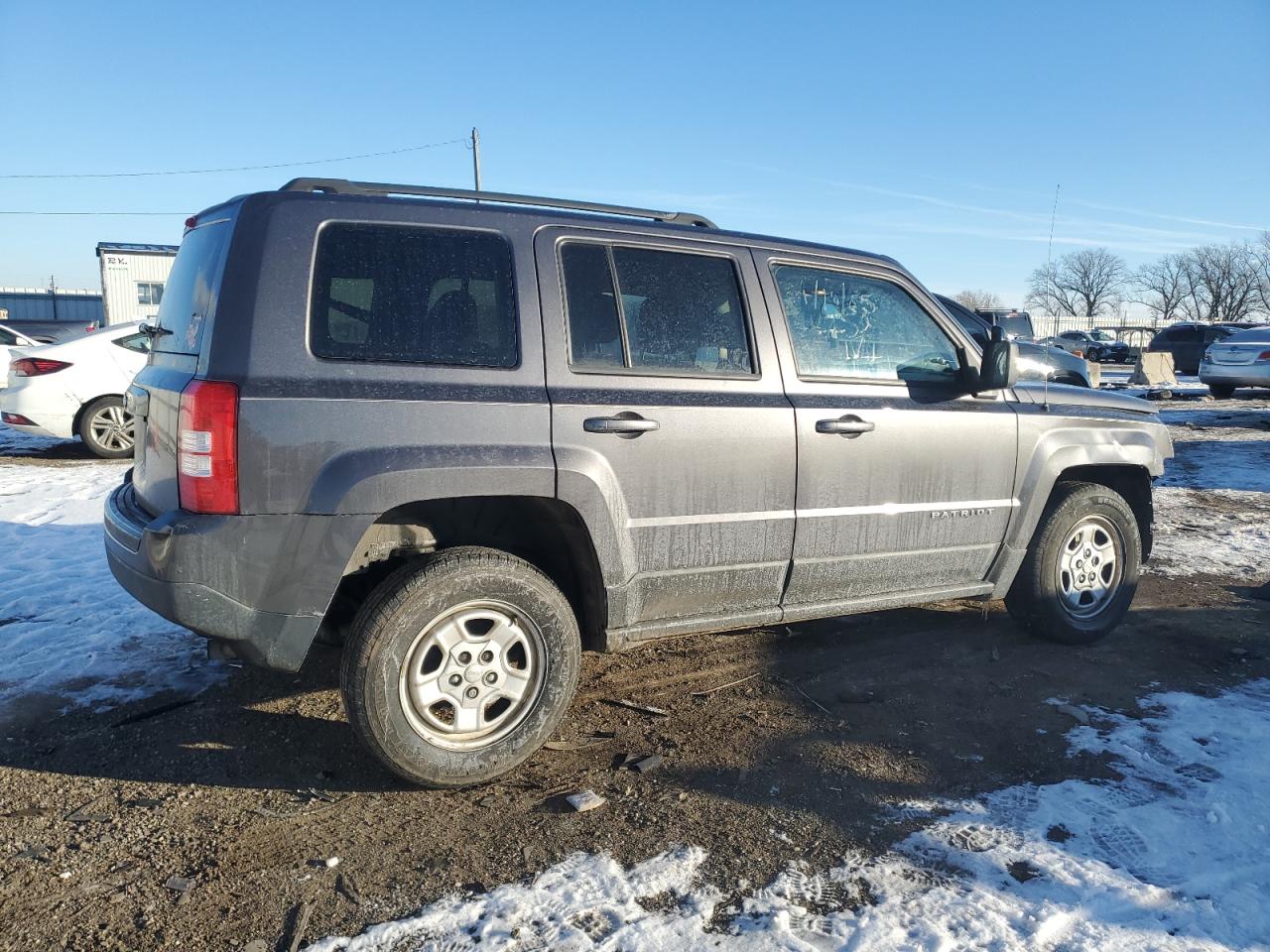 2015 Jeep Liberty (Patriot) - Image 3