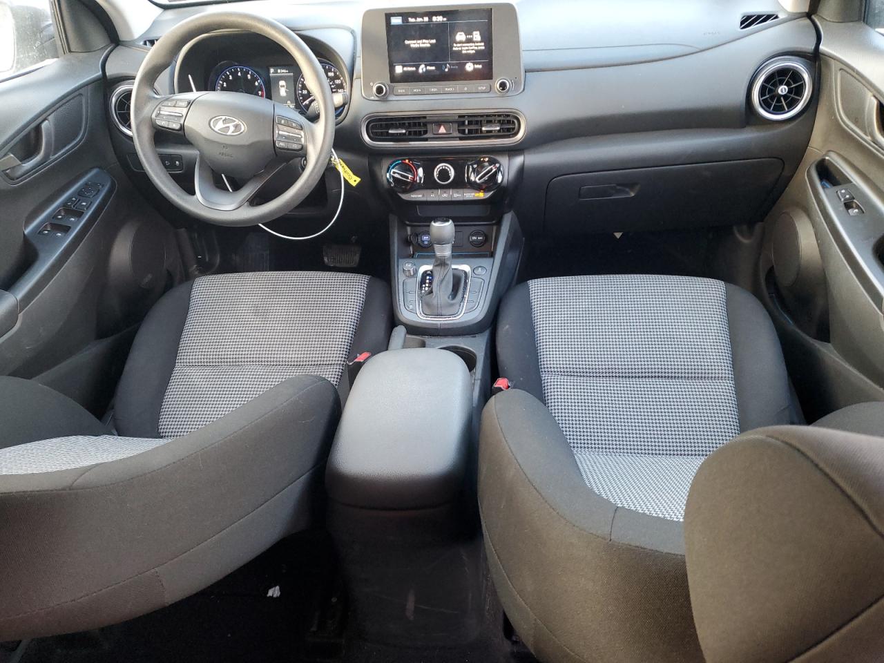 2022 Hyundai Kona - Image 8