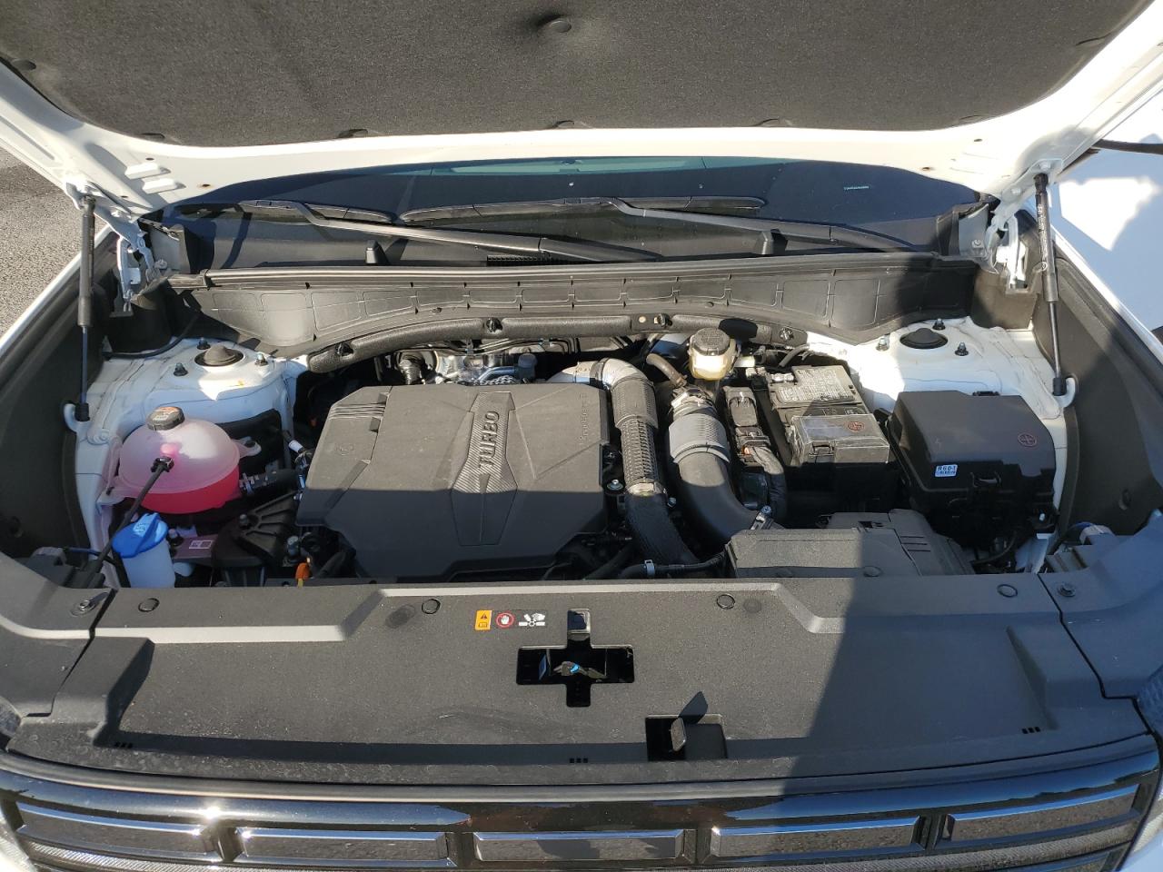 2024 Hyundai Santa Fe - Image 13