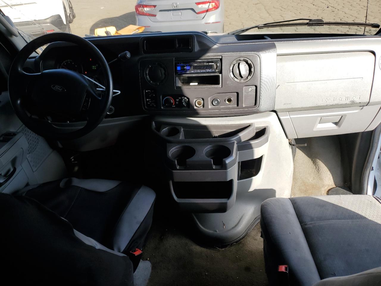 2011 Ford Econoline - Image 8